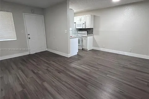 2150 Madison St # 6, Hollywood FL 33020