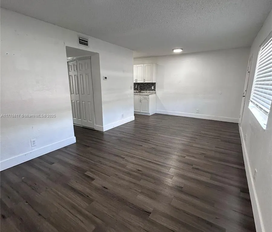 2150 Madison St # 18, Hollywood FL 33020