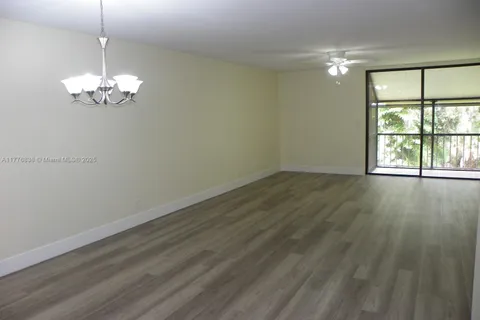 400 Commodore Dr # 202, Plantation FL 33325