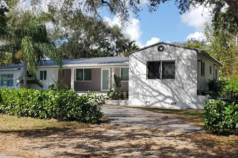 6463 Manor Ln, South Miami FL 33143