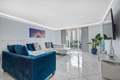 3800 S Ocean Dr # 410, Hollywood FL 33019