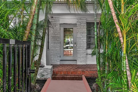 1000 10th St # 8, Miami Beach FL 33139