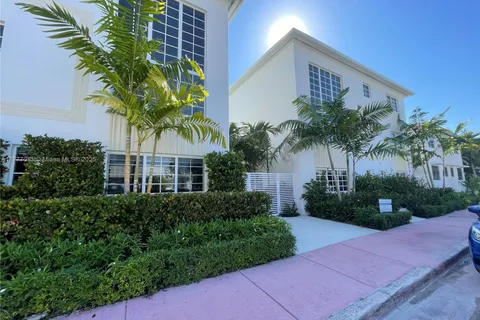 8035 ABBOTT AV, Miami Beach FL 33141
