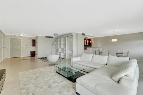 9801 Collins Ave # 5S, Bal Harbour FL 33154