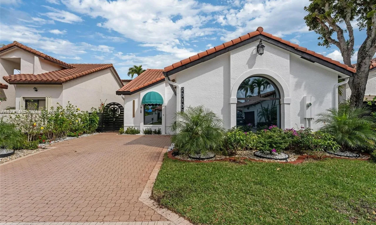 23137 Via Stel, Boca Raton FL 33433