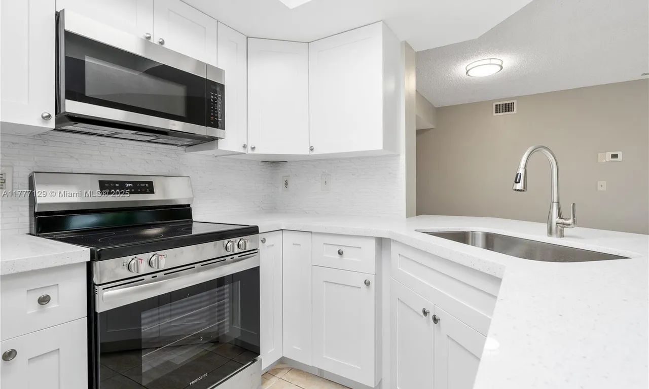 9188 W Atlantic Blvd # 1521, Coral Springs FL 33071