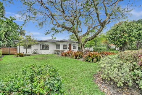 11060 Griffing Blvd, Biscayne Park FL 33161