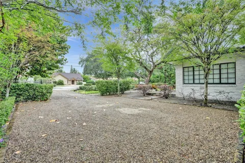 11060 Griffing Blvd, Biscayne Park FL 33161