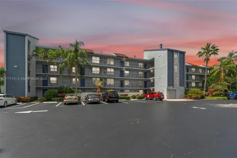 14773 Cumberland Dr # 208, Delray Beach FL 33446