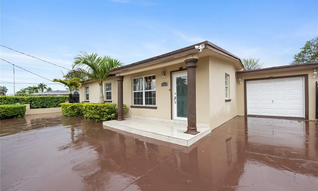 11210 SW 47th Ter, Miami FL 33165
