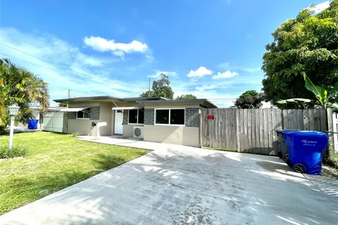 5610 Cleveland St # 0, Hollywood FL 33021