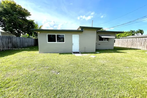 5610 Cleveland St # 0, Hollywood FL 33021