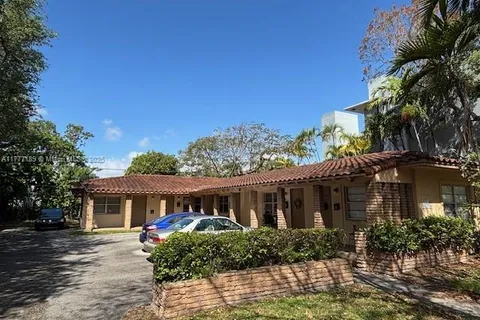 826 Salzedo St # 830, Coral Gables FL 33134