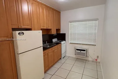 826 Salzedo St # 830, Coral Gables FL 33134