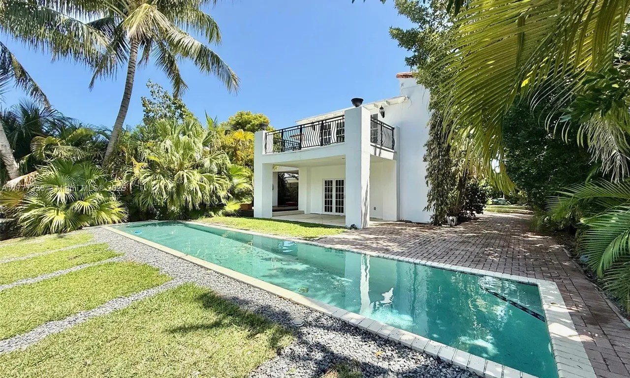 4464 Prairie Ave, Miami Beach FL 33140