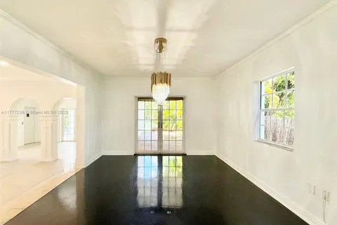 4464 Prairie Ave, Miami Beach FL 33140