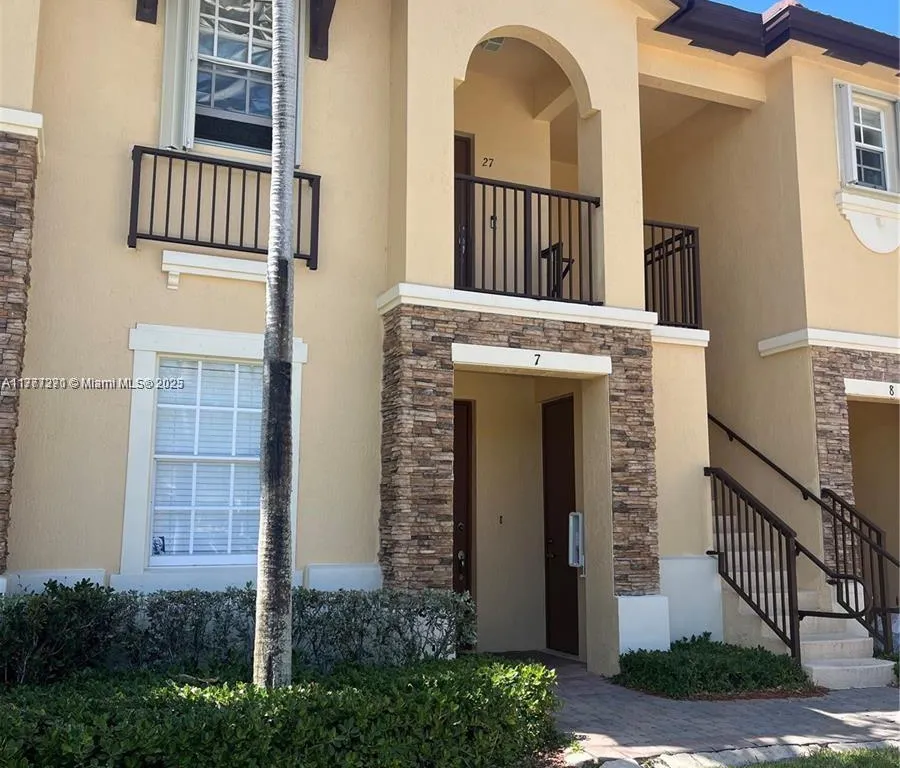 9217 SW 227th St # 7, Cutler Bay FL 33190