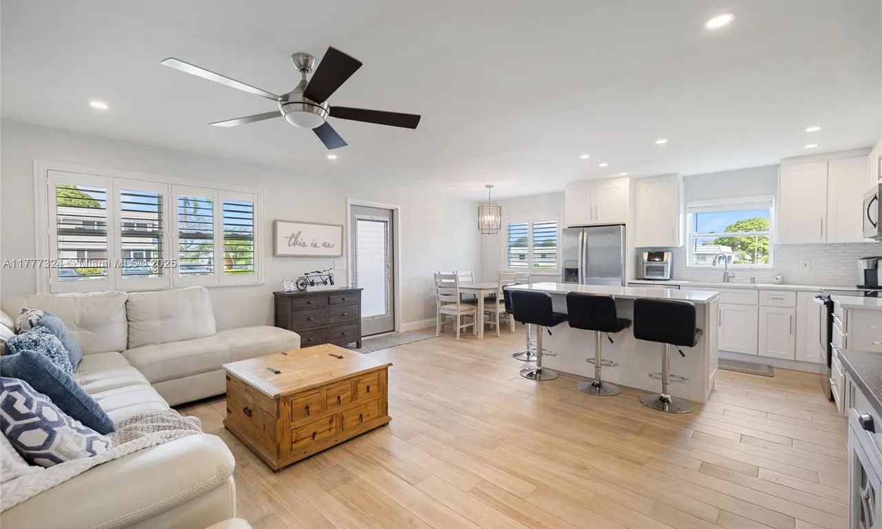 72 Monaco B # 72, Delray Beach FL 33446