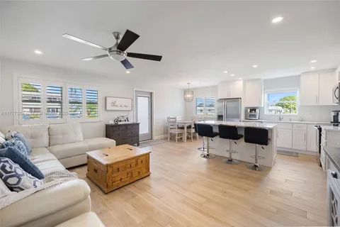 72 Monaco B # 72, Delray Beach FL 33446