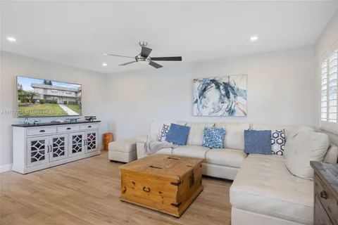 72 Monaco B # 72, Delray Beach FL 33446