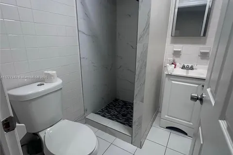 2222 Van Buren St # 13, Hollywood FL 33020
