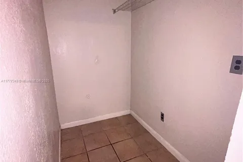 2222 Van Buren St # 13, Hollywood FL 33020