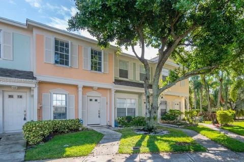 65 Whitehead Cir # 65, Weston FL 33326