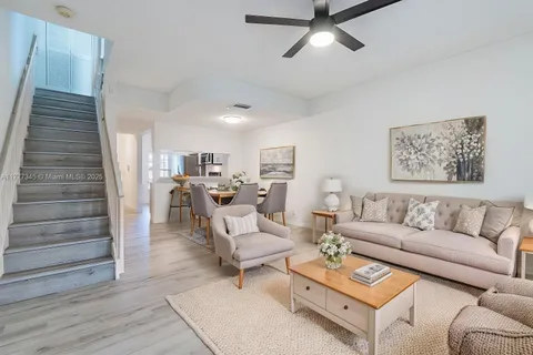 65 Whitehead Cir # 65, Weston FL 33326