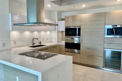 17301 Biscayne Blvd # 8, North Miami Beach FL 33160