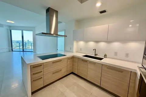 17301 Biscayne Blvd # 8, North Miami Beach FL 33160