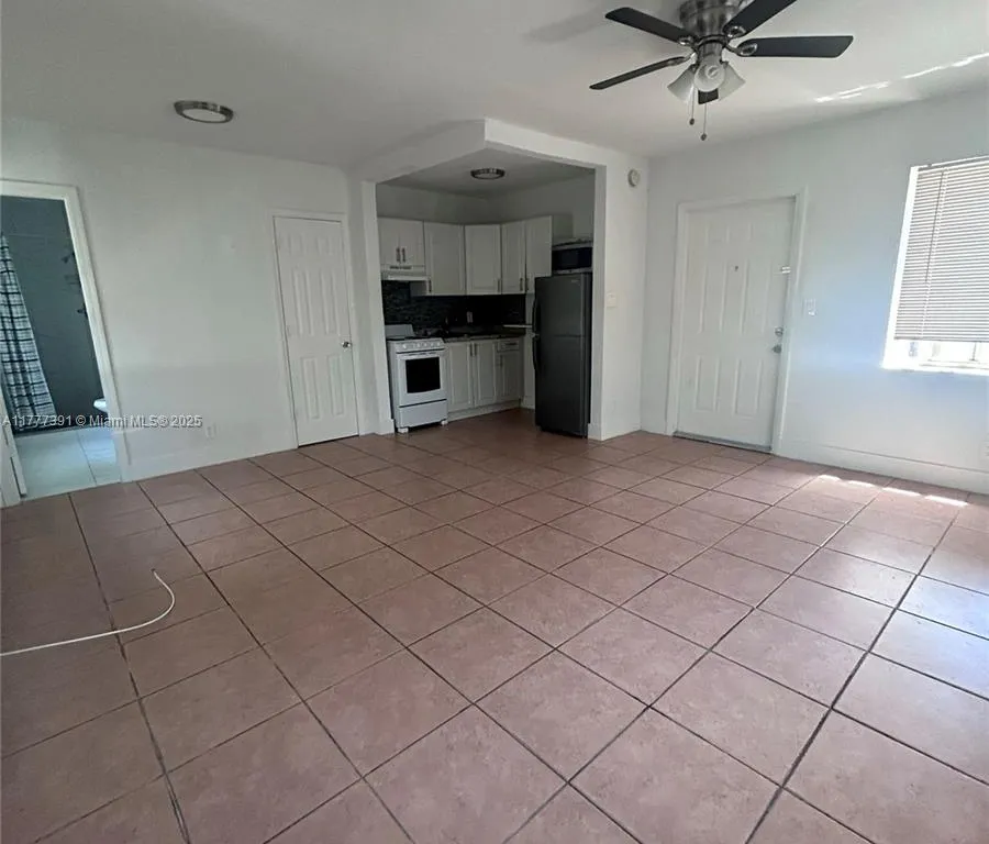 2331 Adams St # 17, Hollywood FL 33020