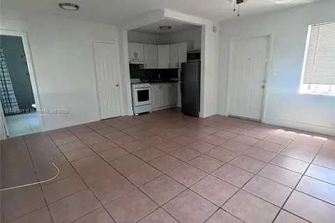2331 Adams St # 17, Hollywood FL 33020