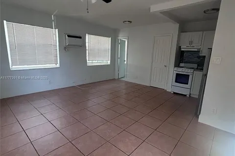 2331 Adams St # 17, Hollywood FL 33020