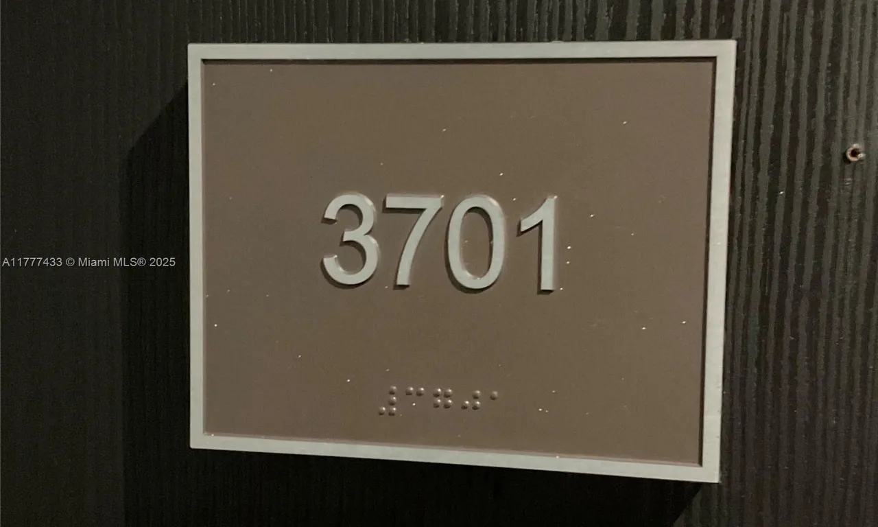 1850 S Ocean Dr # 3701, Hallandale Beach FL 33009