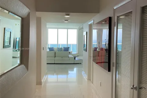 1850 S Ocean Dr # 3701, Hallandale Beach FL 33009