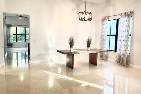 2735 NW 84th Ter, Cooper City FL 33024