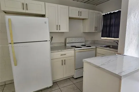 123 N 61st Ave # 7, Hollywood FL 33024