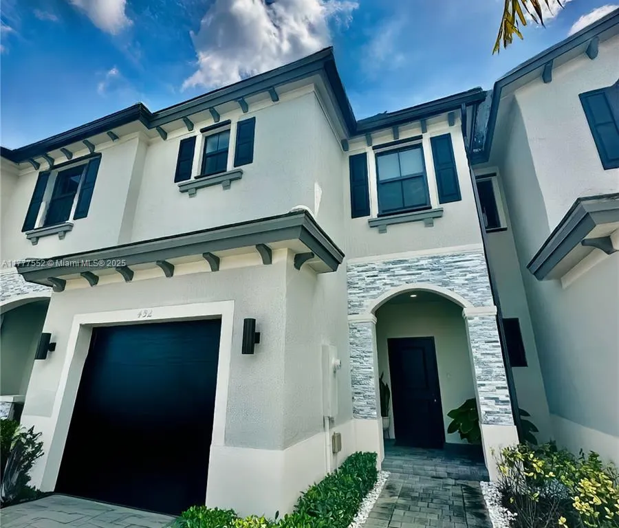 452 NW 203 RD # 452, Miami Gardens FL 33169