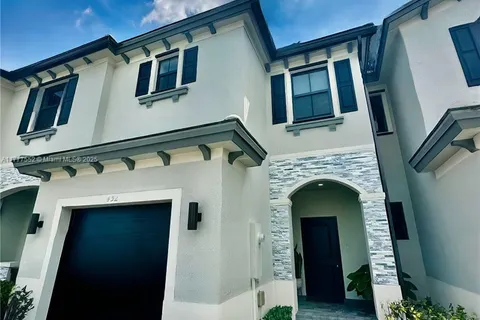 452 NW 203 RD # 452, Miami Gardens FL 33169