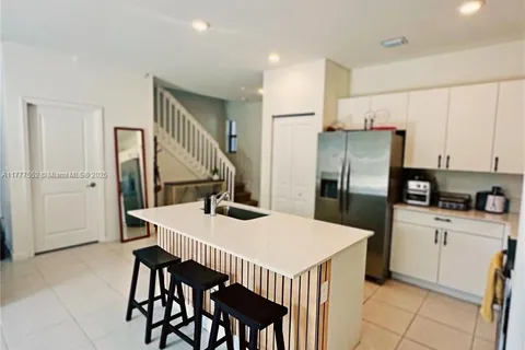 452 NW 203 RD # 452, Miami Gardens FL 33169