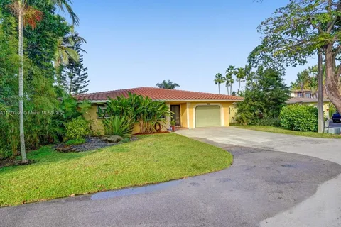 755 NW 35th St, Oakland Park FL 33309