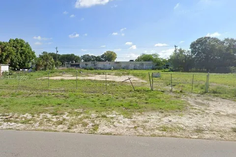 312 Jefferson Ave W, Other City - In The State Of Florida FL 34142