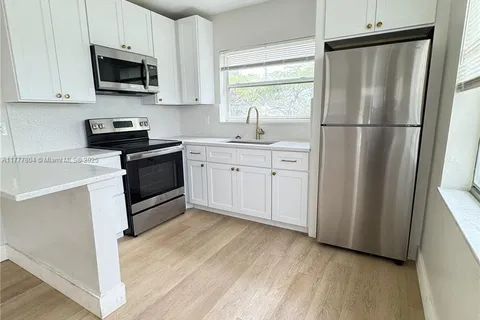 2418 Polk St # 201, Hollywood FL 33020