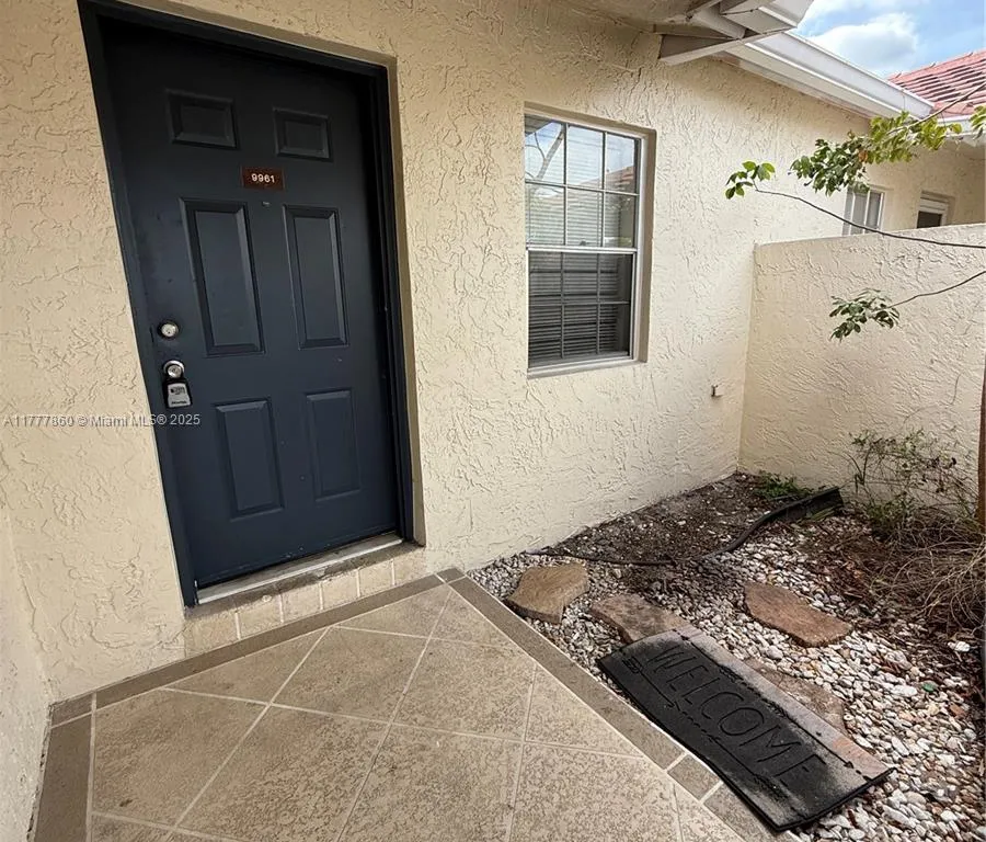 9961 Three Lakes Cir # 20A, Boca Raton FL 33428
