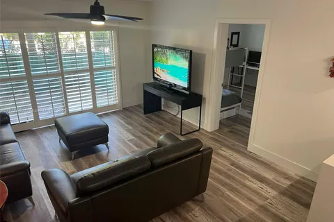 2005 SE 10th Ave # 412, Fort Lauderdale FL 33316