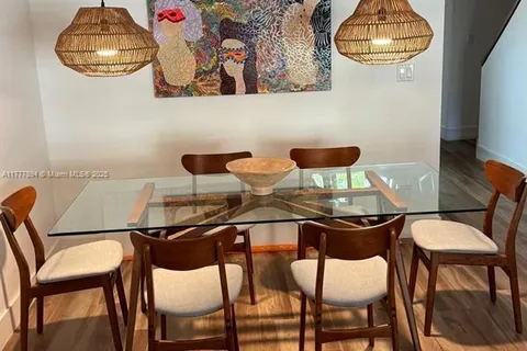 2600 Cardena St # 13, Coral Gables FL 33134