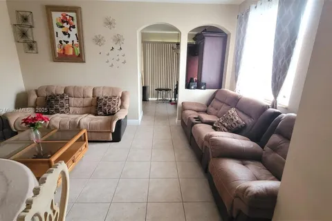 21203 NW 14th Pl # 29, Miami Gardens FL 33169