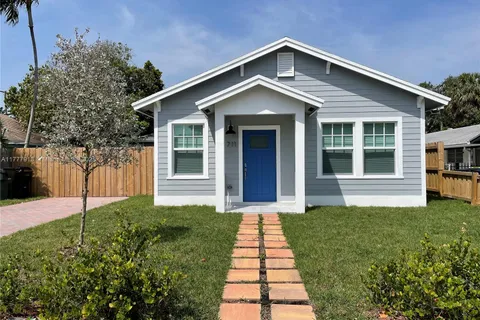 711 N L St # 1, Lake Worth FL 33460