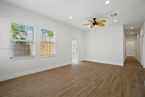 711 N L St # 1, Lake Worth FL 33460