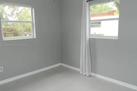 930 SW 29th Way, Fort Lauderdale FL 33312
